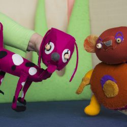 Timoteus-karhu_ja_pikkukoira​